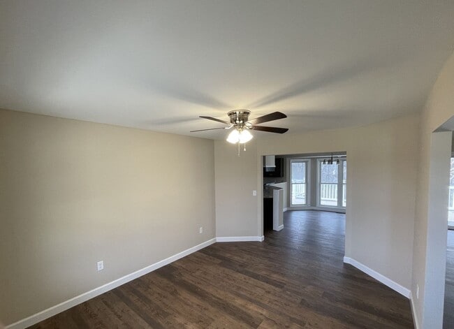 Photo - FOR RENT! 6 Bedroom 3 Bathroom in Moscow Mills, MO!