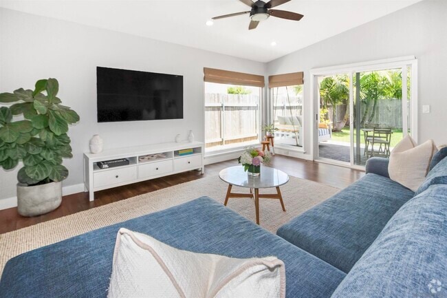 Building Photo - 765 3rd St Rental