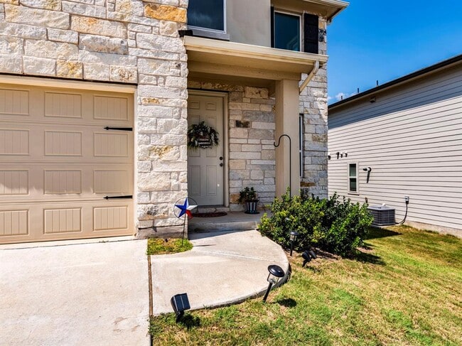 Photo - 142 Mount Locke Rd