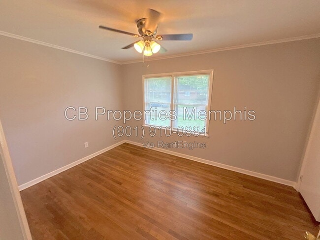 Photo - 1711 Myrna Ln