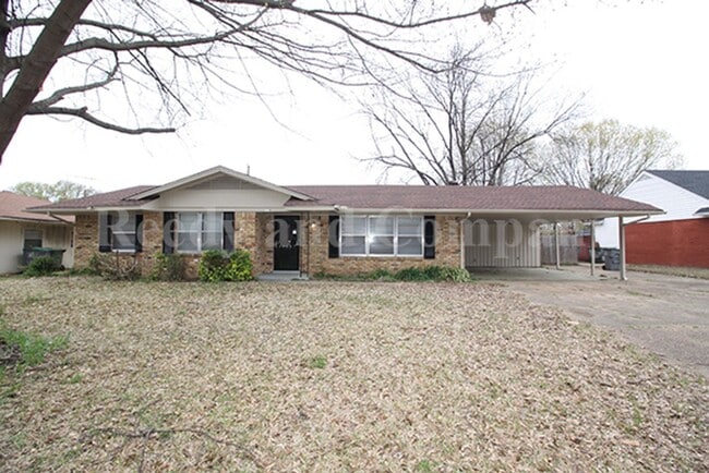Photo - 1718 Borden Dr House