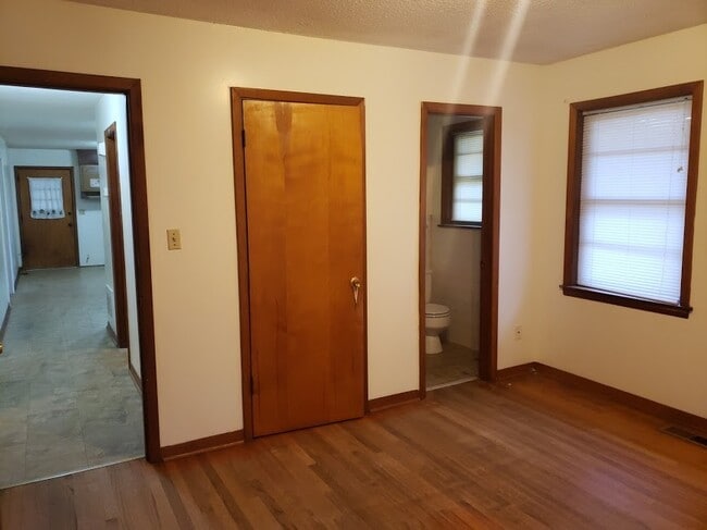 Photo - 908 SE Maynard Rd