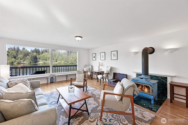 Photo - 6917 Olive Ave