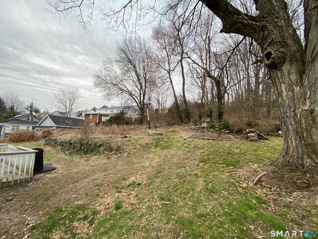 Photo - 85 Stillson Rd