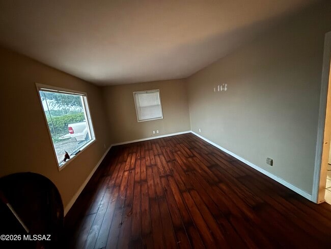 Photo - 381 W Union St