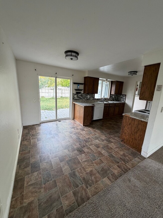 Photo - 1578 Onyx Dr