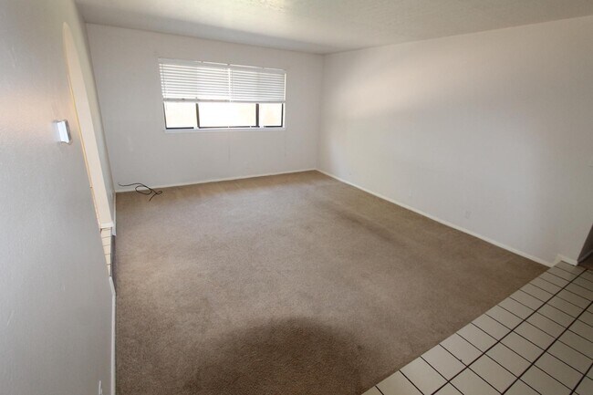 Photo - 7721 White St NE