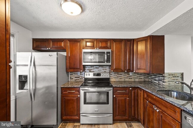 Photo - 8315 Brookvale Ct