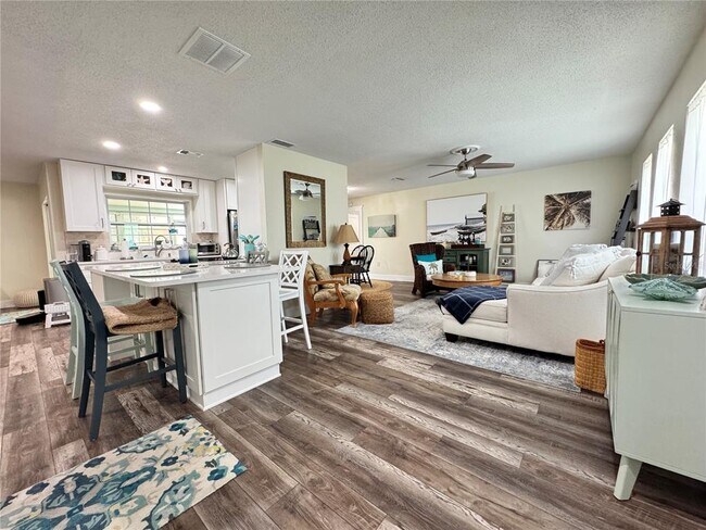 Photo - 6813 13th Ave Dr W