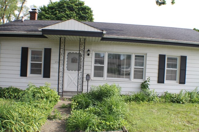 Photo - 2101 Eshcol Ave