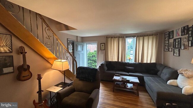 Photo - 7615 Burholme Ave