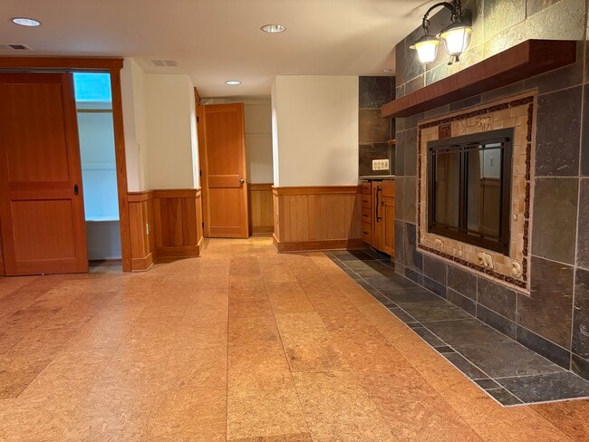 Photo - 6662 Van Winkle Dr Unit Studio