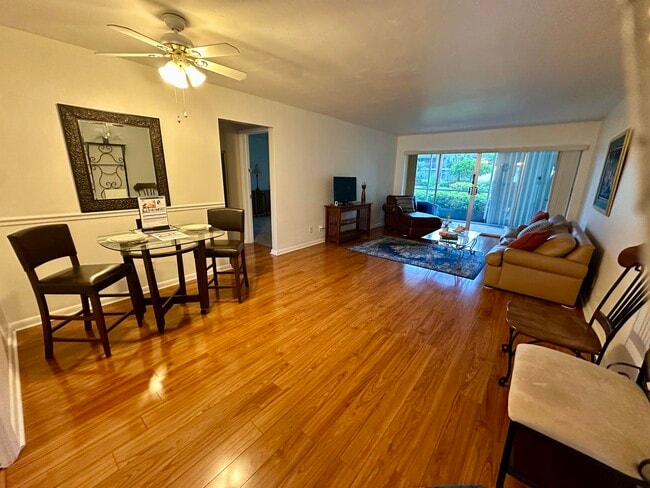 Building Photo - 3 Garden St Unit 105k Rental