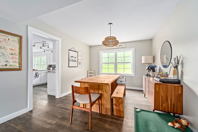 Photo - 504 Victoria Dr