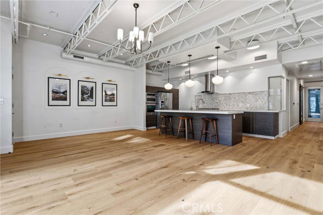 Photo - 1250 N Harper Ave