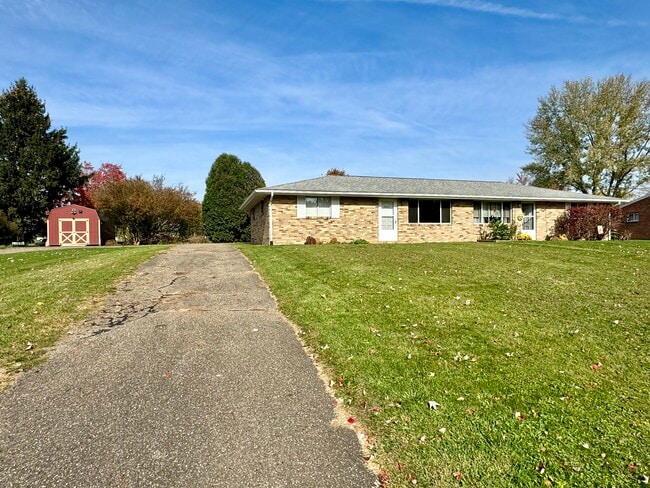 Photo - 7417 Rob St NW