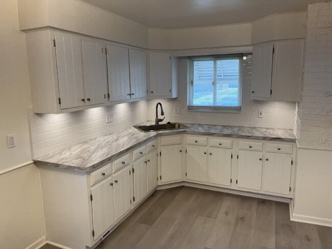 Photo - 8261 Gerald Ave