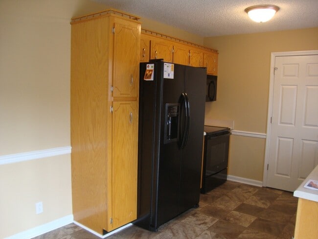 Photo - 994 Roedeer Dr