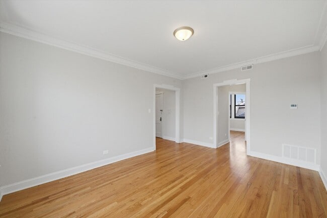 Photo - 2642 N Milwaukee Ave Unit 2640-2