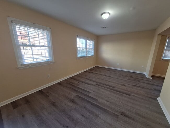 Photo - 408 Savage Dr