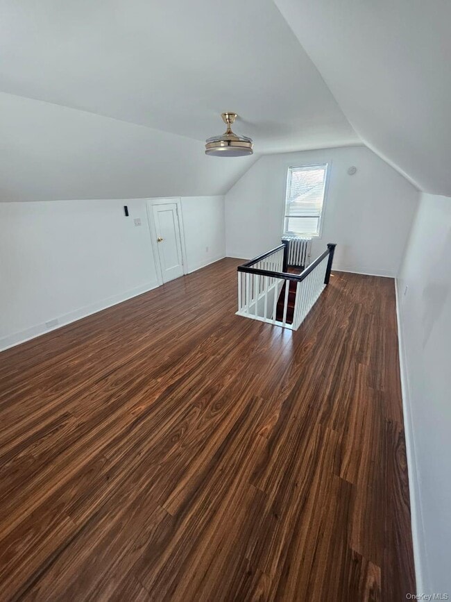 Photo - 192-23 116th Rd