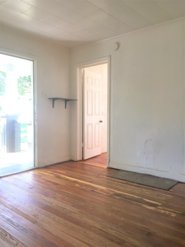 Photo - 24 Looper St