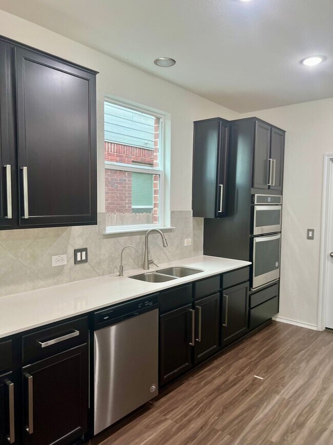 Photo - Large 5 Bedroom Home on Corner Lot