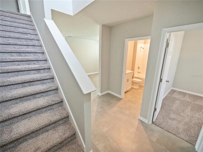 Photo - 5268 Sanders Oak Trl