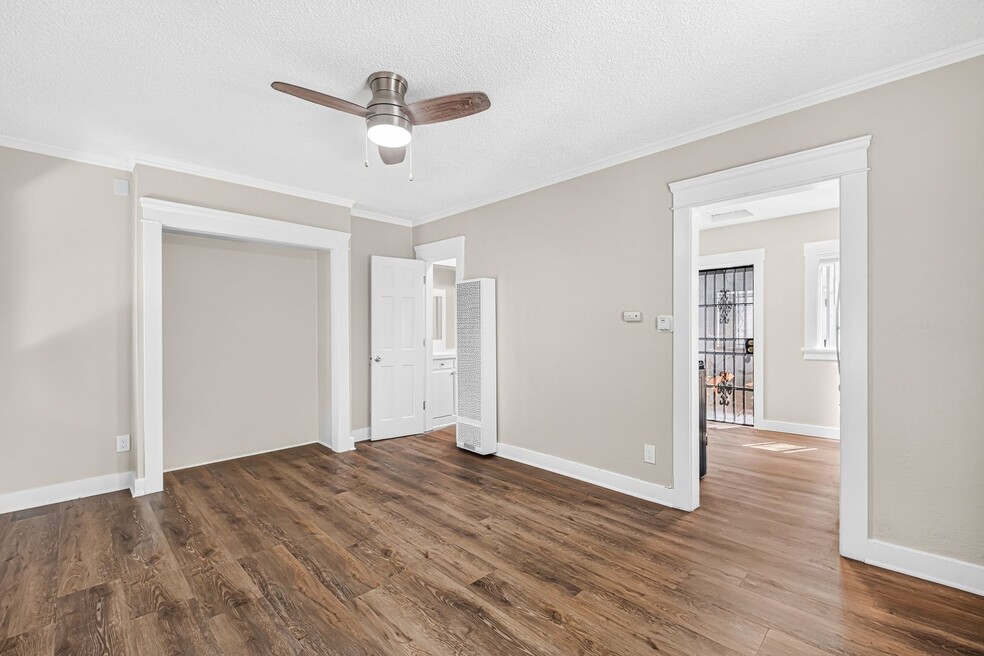 2492 Pasadena Ave Unit 2494