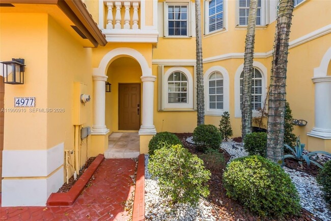 Photo - 4977 SW 135th Way