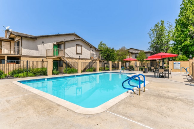 Photo - Gladstone Ridge Apartments