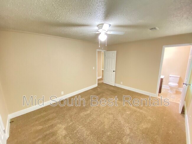 Photo - 822 Eyers Rd