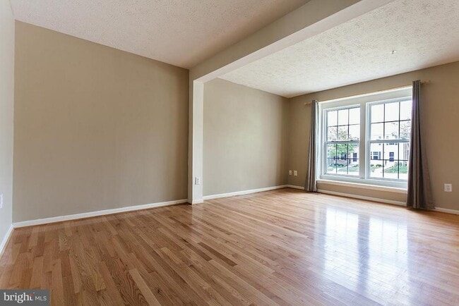 Photo - 5931 Autumn Spell