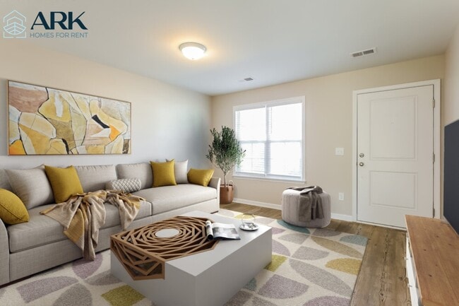 Photo - 415 Pollyanna Dr