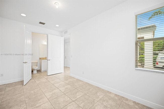 Photo - 6907 Pines Cir