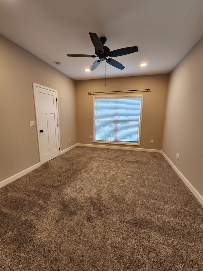 Photo - 1405 Brk Hl Dr