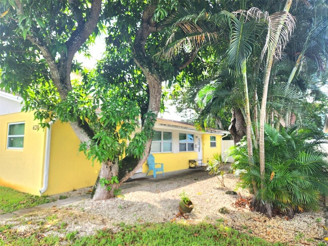 Photo - 620 SW 10th St