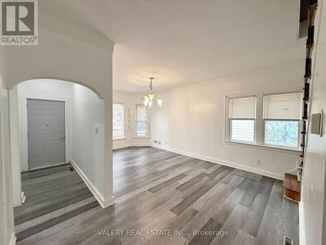 Photo - 824 Lincoln Rd