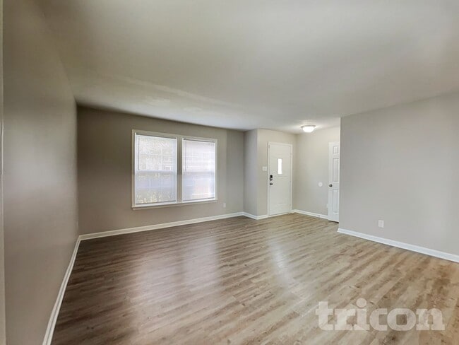 4569 Kellybrook Dr