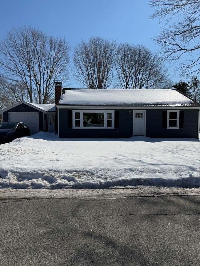 Photo - Lovely 3 bedroom, 1 bath ranch style home.