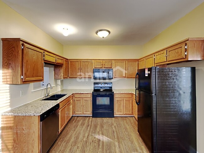 Photo - 1432 Brighton Cir