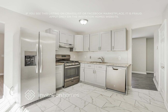 Photo - 3863 Creekbank Cove