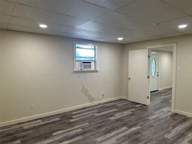 Photo - 2318 Manvel Rd