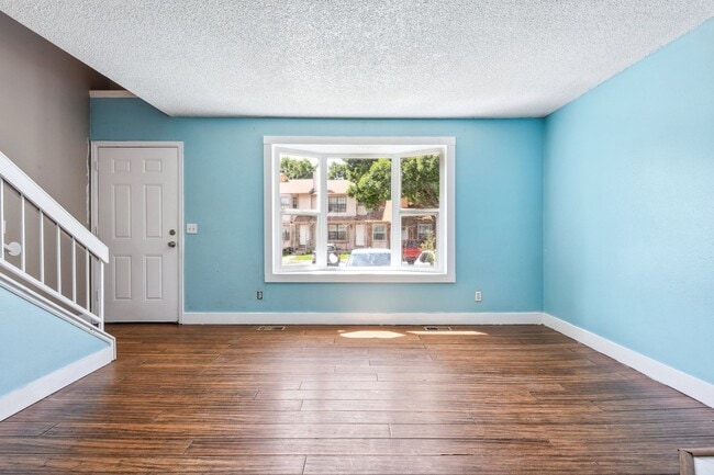 Photo - 8218 Washington St