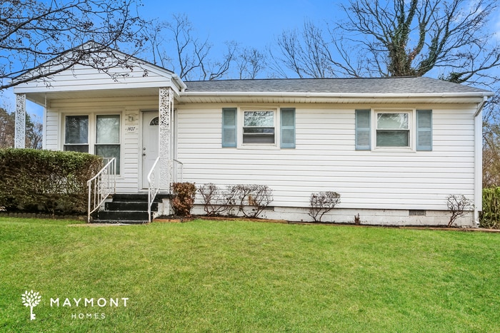 Photo - 1407 Clegg St