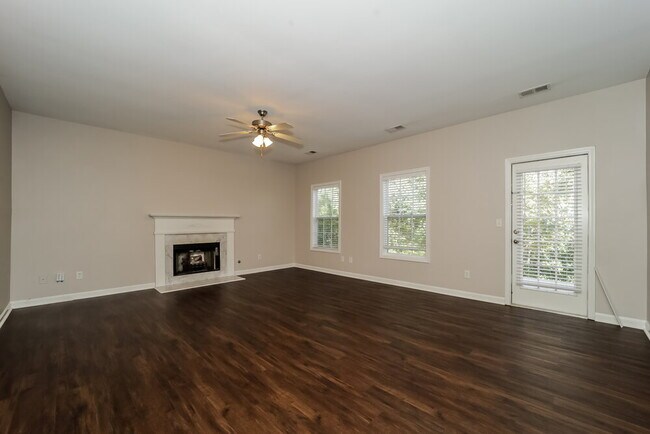 Photo - 8131 Vincent Mill Dr