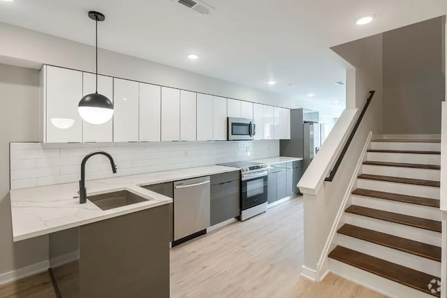 Building Photo - 1715 N 25th St Rental