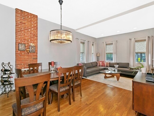 Photo - 532 Tremont St Unit 1