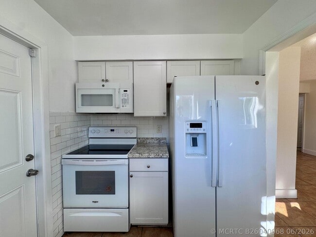 Photo - 3101 NE 7th Ave Unit B