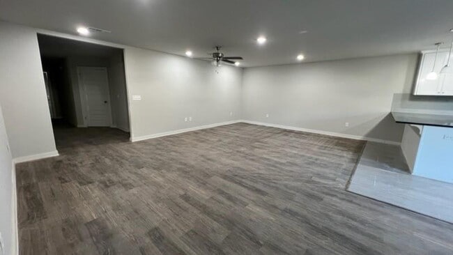 Photo - 305 Tricha Cir SW